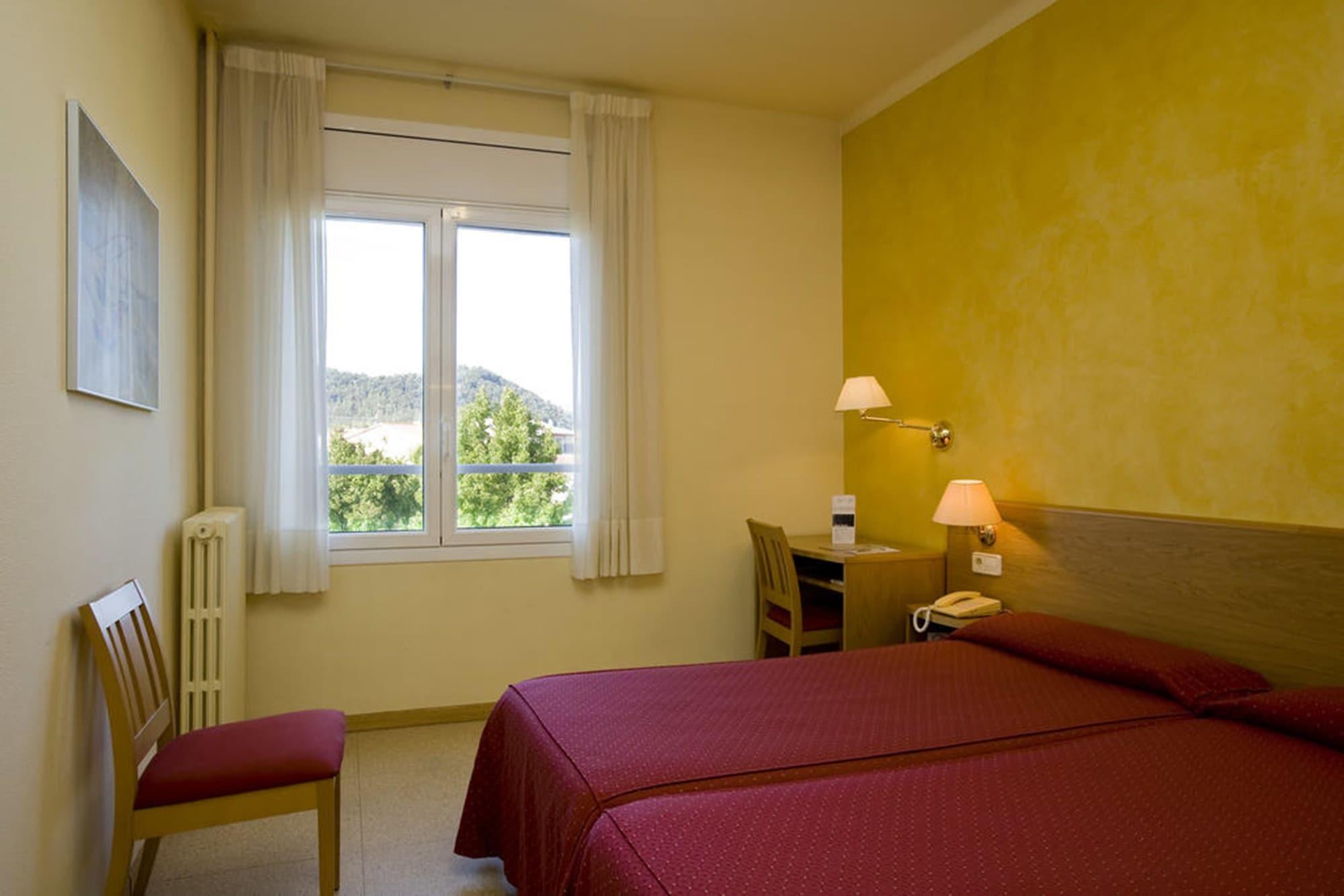 Hotel La Perla D'olot 3*