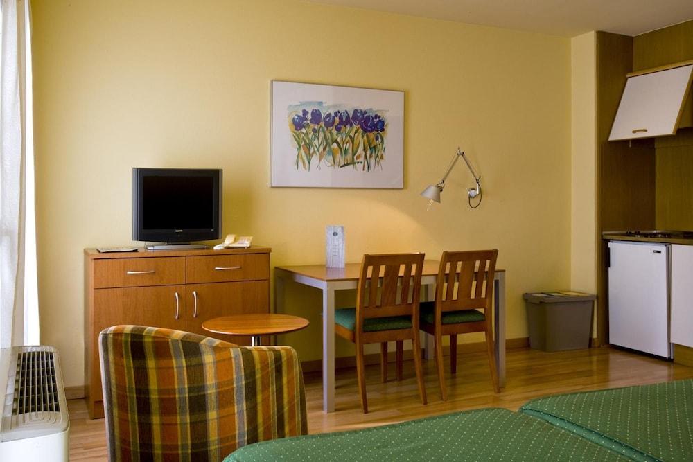 La Perla D'olot Hotel