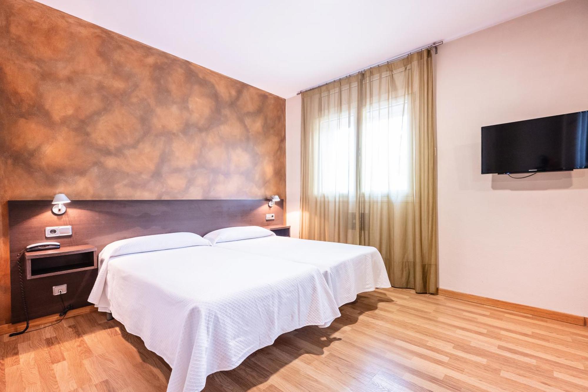 Hotel La Perla D'olot 3*