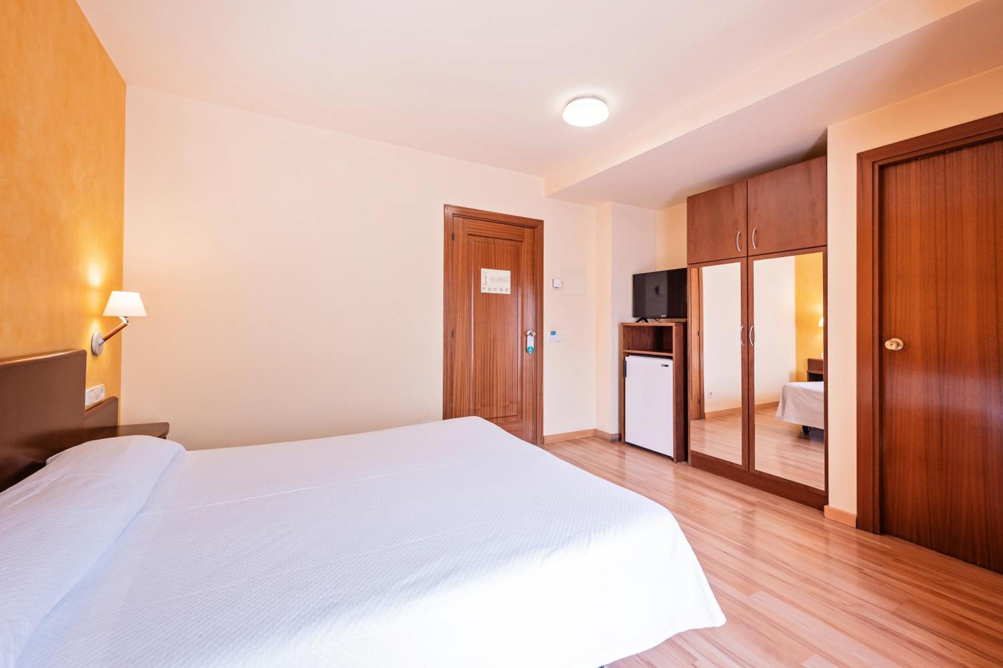 La Perla D'olot 3*