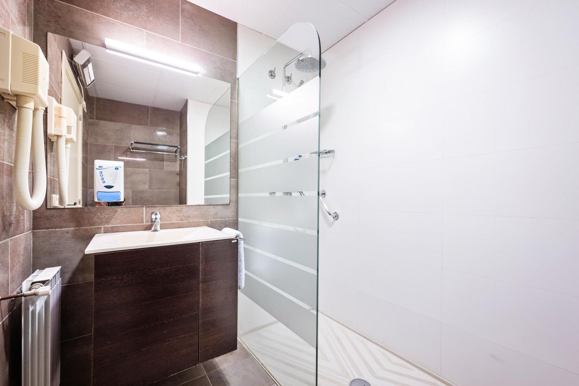 Hotel La Perla D'olot 3*
