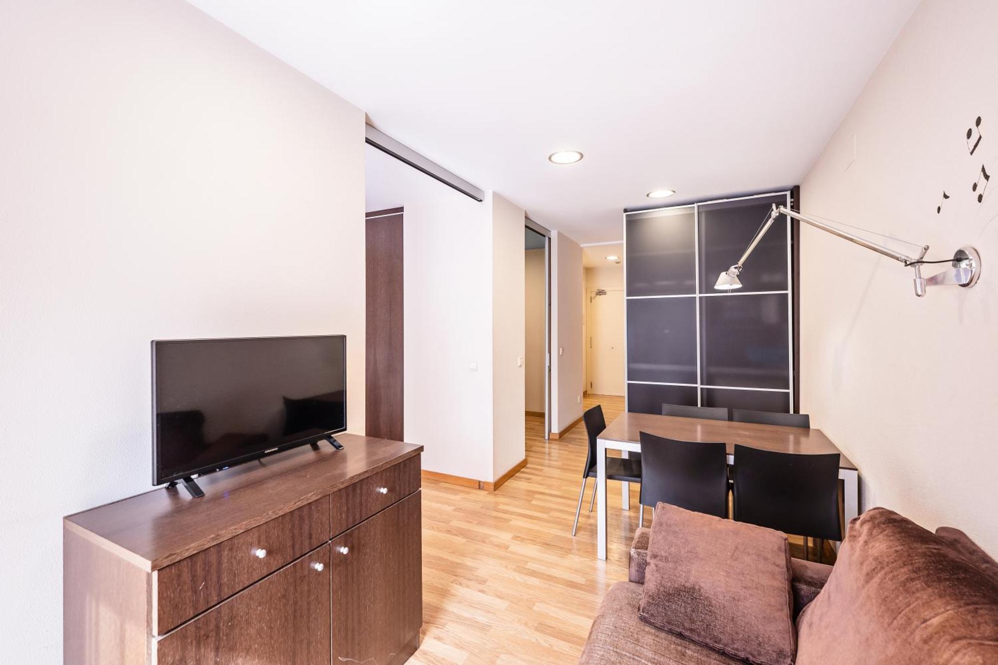 La Perla D'olot Hotel 3*